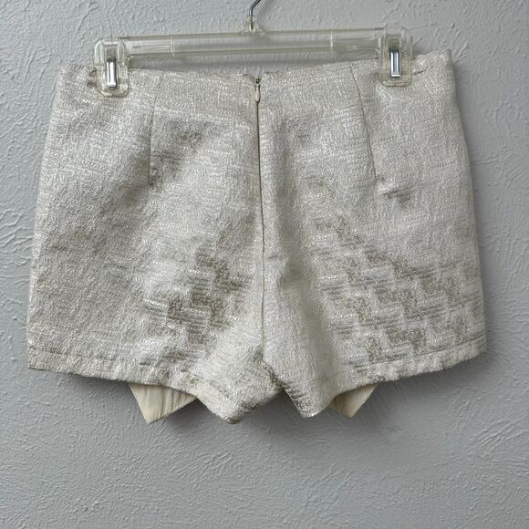 Chelsea & Violet Asymmetrical Shimmer Skort with Pockets - Picture 6 of 13